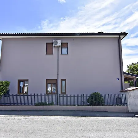 With A Parking Space - 21070 Apartment Umag